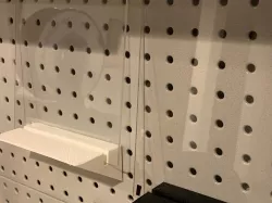Pegboard pedestal for 3D printer glass beds