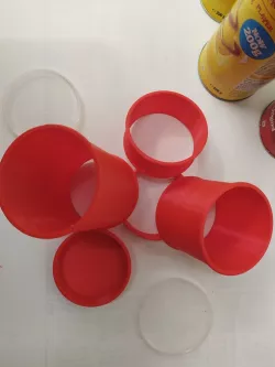 Pringles can
