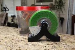 Spool Holder / Rubbermaid Case