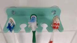 Toothbrush Holder (suction cups)