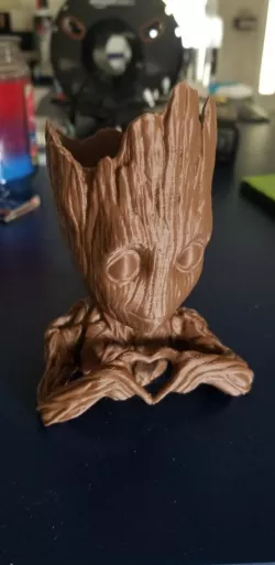 Baby Groot Heart Planter
