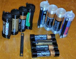Battery cluster carrier