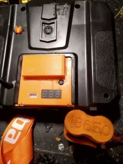 Flysky  FS i6 / i6x 18650 battery mod 
