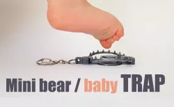 Mini bear trap keychain