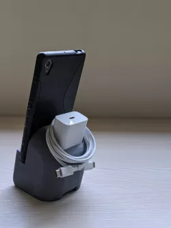 Round Phone Dock