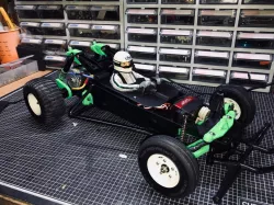 Tamiya Grasshopper upgrades : Driver figure set