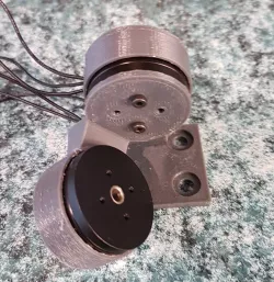 Two-axis Camera Gimbal using 2204 motors