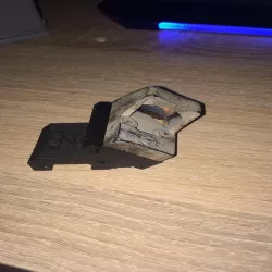 Angled rail