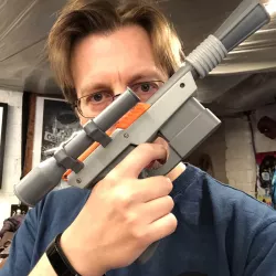 Hantendo - DL-44 Zapper