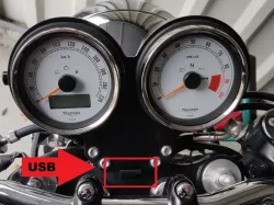 Hidden USB Triumph Thruxton 900