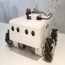 Omnidirectional Selfdriving Robot With Mecanum Wheels
