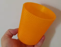 Becher (Cup)