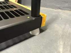 COMMANDER Plastic Shelf Feet