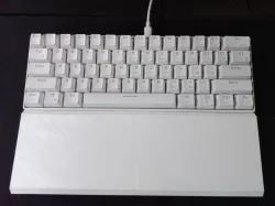 Customizable keyboard wrist rest