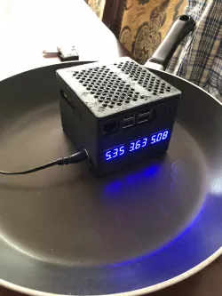 Raspberry Pi 3 case with UPS
