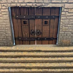 28mm Hinged Doors