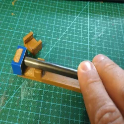 Arrow squaring tool