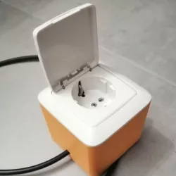 Electric socket