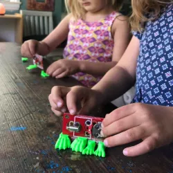 Fun Feet for Shake It Mini