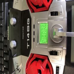 Futaba T14 SG Power button