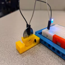 Modular Coin Cell Battery Holder (LEGO Technic Compatible)