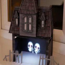 Peppers Ghost Effect - Halloween Haunted House