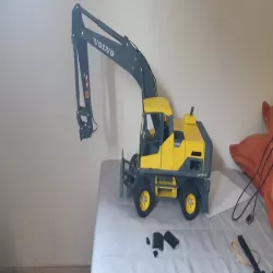 RC volvo ew180d excavator