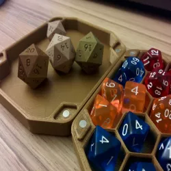 Dice Box and Tray for 21+ Dice