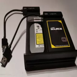 Frame for slim-line DVD/BluRay and SSD
