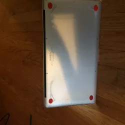 macbook feet