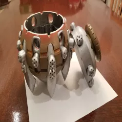 Mechanical Urn