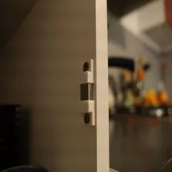 Support Aimant pour placard - Magnet Mount for cupboard 