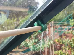 Greenhouse Roof Cane Supports