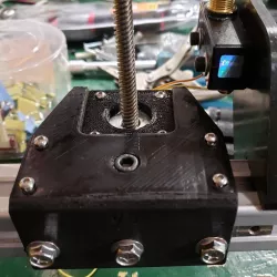 Hypercube Z axis motor mount
