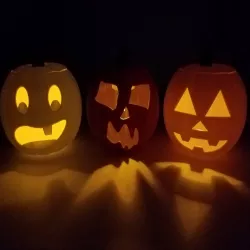 Jack-O'-Lantern Family Photos