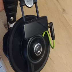 AKG - FiiO BTR3 adapter