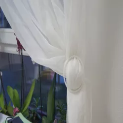 Basic one piece curtain tieback