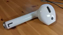 GIANT AirPod (Bluetooth Speaker!)
