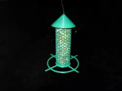 Bird feeder