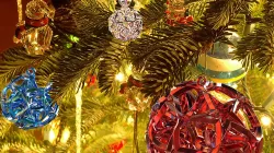 Circle of Stars Christmas Tree Ornament (Large)