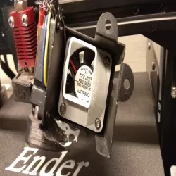 directing the cooling of the extruder of the printer ender 3