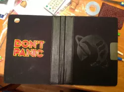 DON'T PANIC - Hitchhiker's Guide to the Galaxy