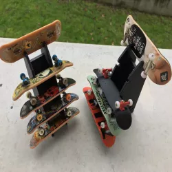 Fingerboard Holder