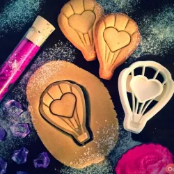 Love Ballon Cookie Cutter