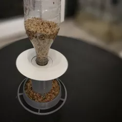 Soda Bottle Bird Feeder - Nourrisseur pour oiseau à base de bouteille de coca