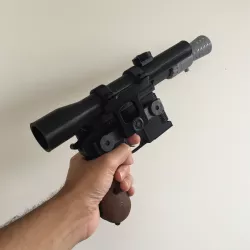 Model kit - Han Solo's DL-44 Heavy Blaster Pistol