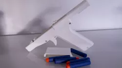 Nerf pistol with clip