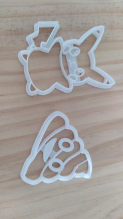 STL file Poop emoji keychain! 🗝️・3D print object to download・Cults