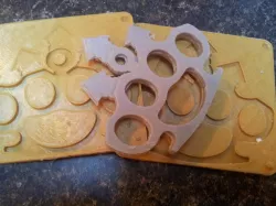 Rubber Knuckles - Mold for Multiblade brass nuckles