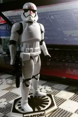 Star Wars: The Force Awakens 6" Stormtrooper Stand